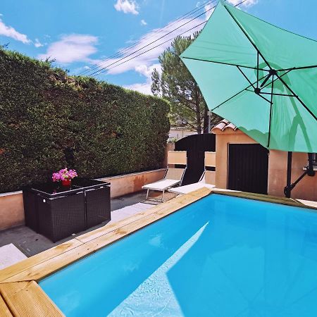 STUDIO PRIVATIF CLIMATISÉ , TERRASSE ET PiSCINE Pernes-les-Fontaines Exterior foto